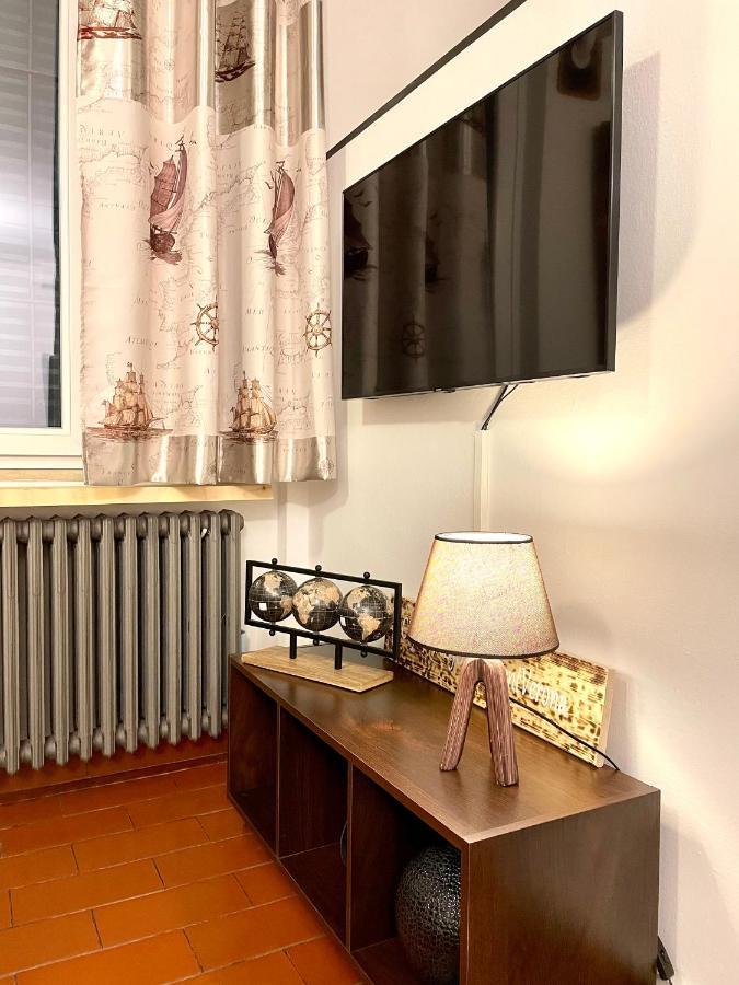 City Centre Life Apartment Верона Екстер'єр фото